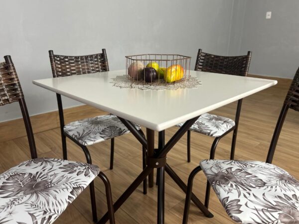 Conjunto Mesa Tubular Macaé Tampo Quadrado Com 4 Cadeiras Ratam  - Marrom/Off White - Image 4